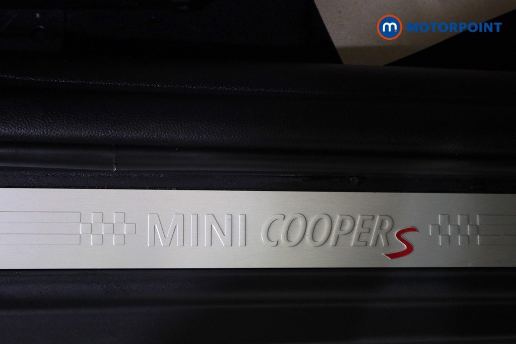 Mini Hatchback Cooper S Manual Diesel Hatchback - Stock Number (1621193) - 16th supplementary image