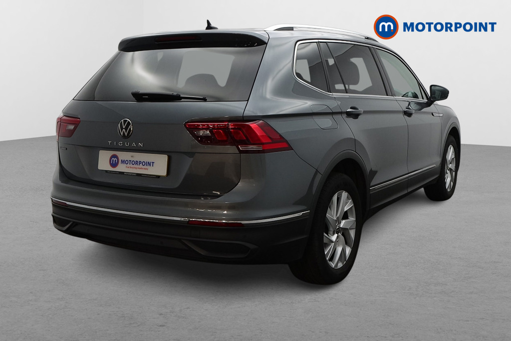 Volkswagen Tiguan Allspace Life Manual Petrol SUV - Stock Number (1622597) - Drivers side rear corner