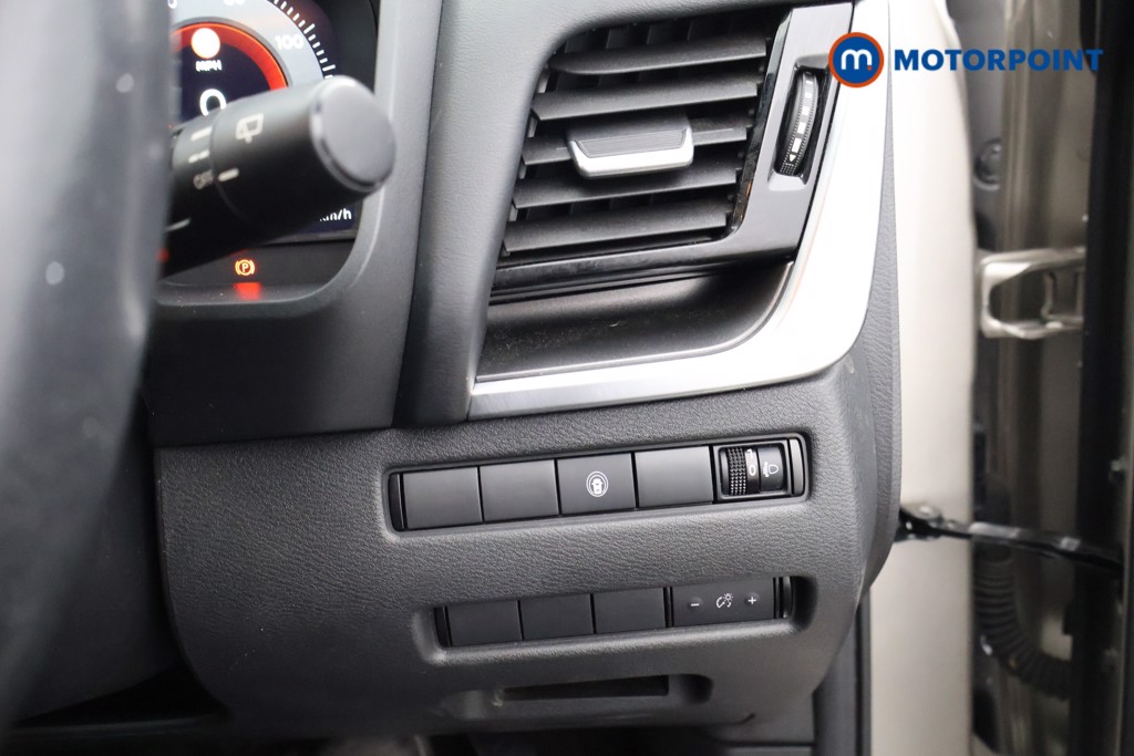 Nissan X-Trail N-Connecta Automatic Petrol-Electric Hybrid SUV - Stock Number (1623848) - 7th supplementary image