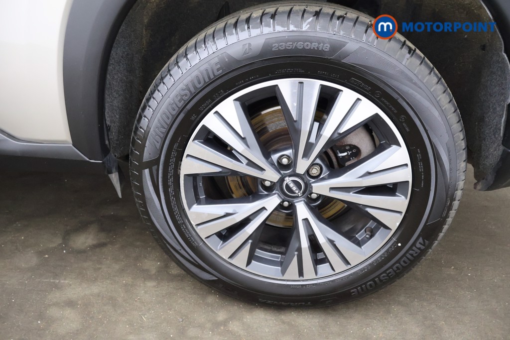 Nissan X-Trail N-Connecta Automatic Petrol-Electric Hybrid SUV - Stock Number (1623848) - 24th supplementary image