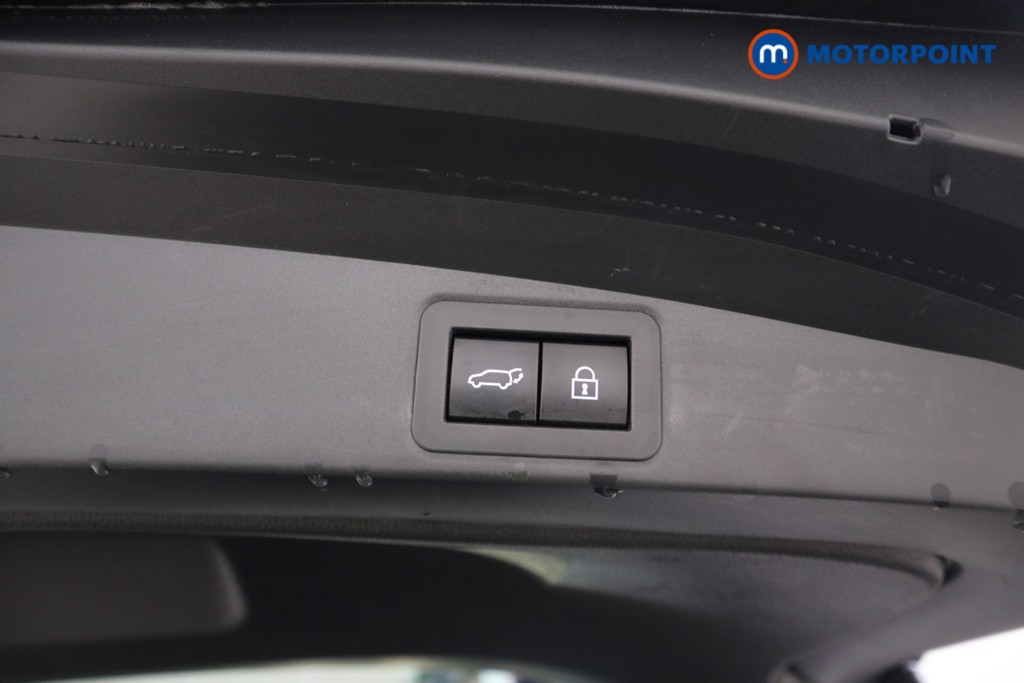 Toyota Corolla Excel Automatic Petrol-Electric Hybrid Estate - Stock Number (1624600) - 21st supplementary image