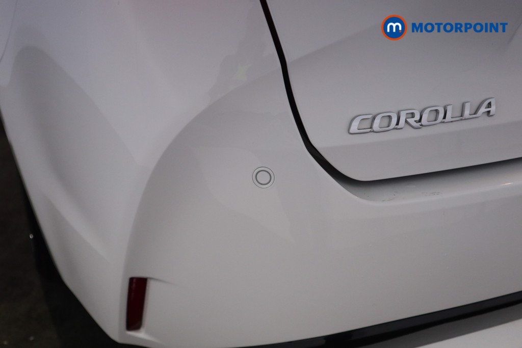 Toyota Corolla Excel Automatic Petrol-Electric Hybrid Estate - Stock Number (1624600) - 27th supplementary image