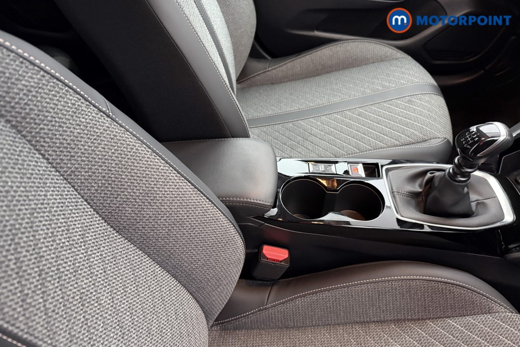 Peugeot 208 Allure Manual Petrol Hatchback - Stock Number (1624773) - 13th supplementary image