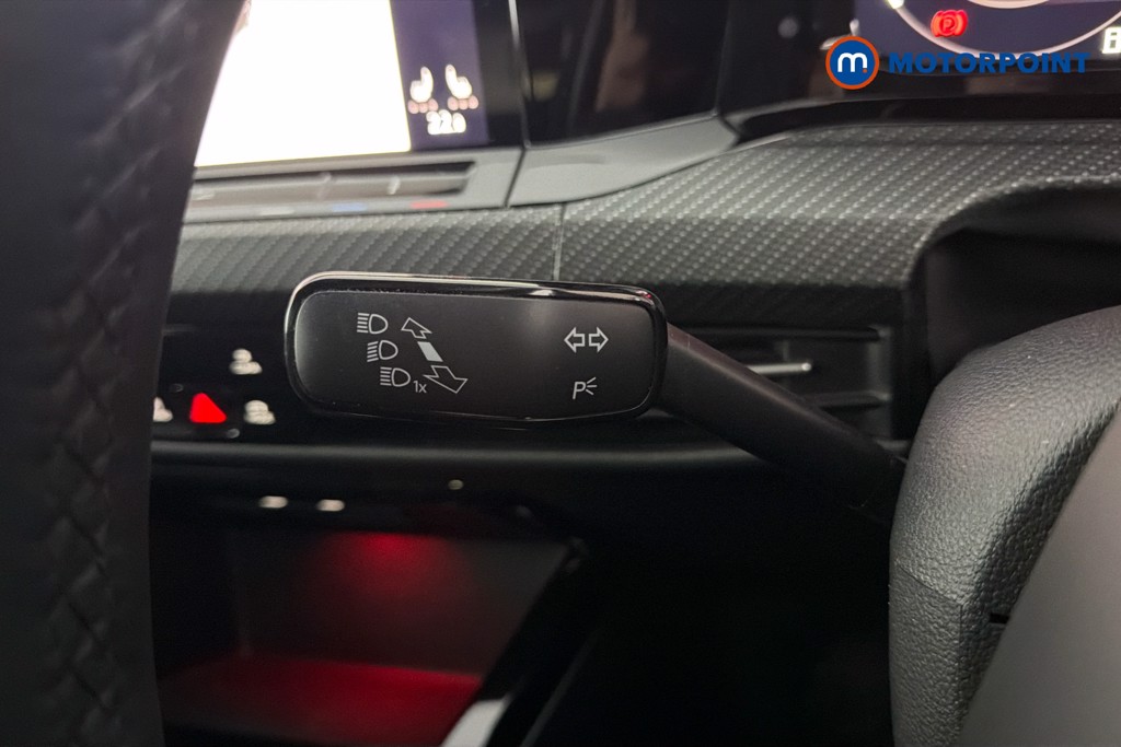 Volkswagen Golf R-Line Manual Petrol Hatchback - Stock Number (1625304) - 6th supplementary image