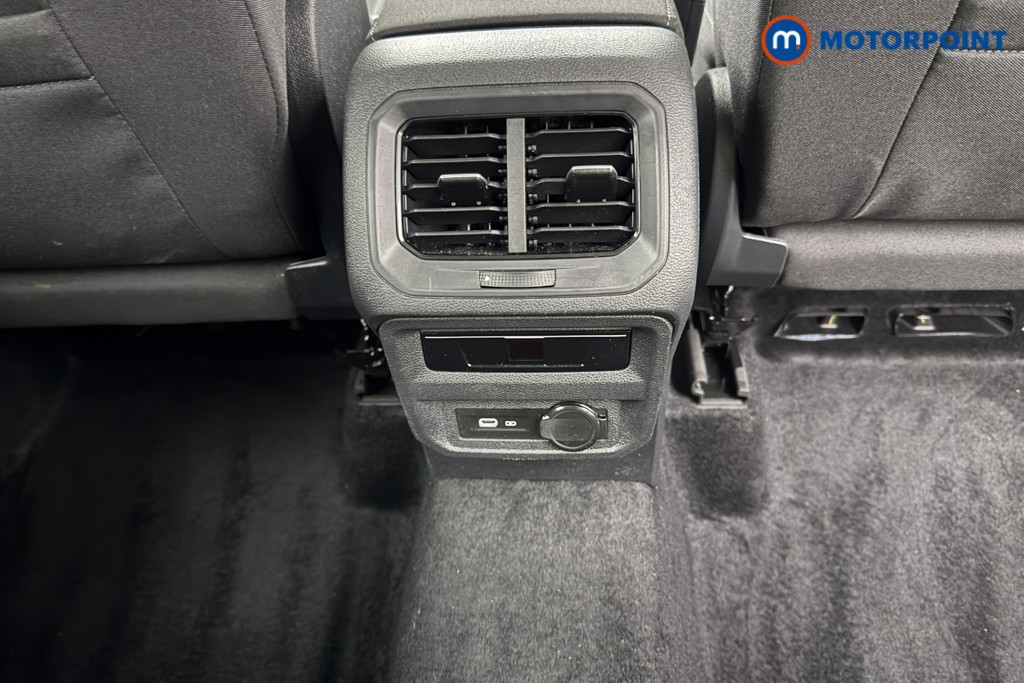 Volkswagen Tiguan Allspace Life Automatic Petrol SUV - Stock Number (1626544) - 15th supplementary image