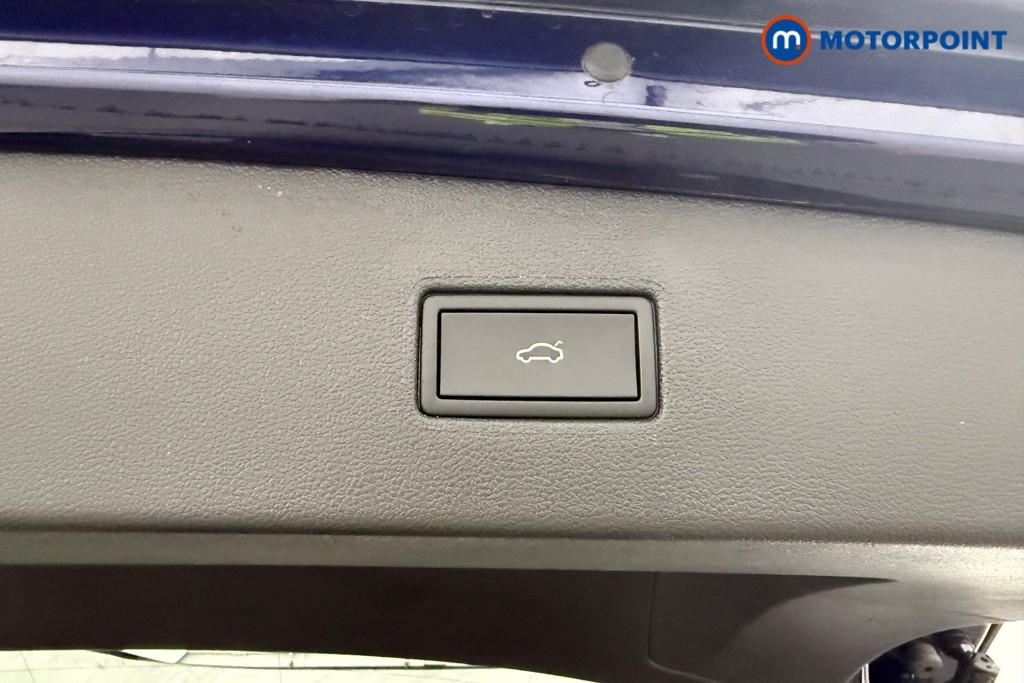 Volkswagen Tiguan Allspace Life Automatic Petrol SUV - Stock Number (1626544) - 19th supplementary image