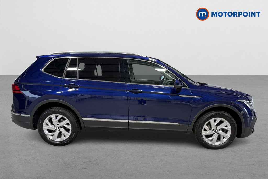 Volkswagen Tiguan Allspace Life Automatic Petrol SUV - Stock Number (1626544) - Drivers side