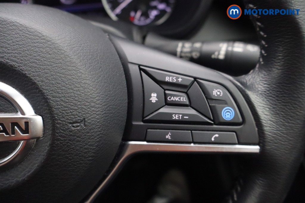 Nissan Juke Tekna-Plus Manual Petrol SUV - Stock Number (1626645) - 4th supplementary image