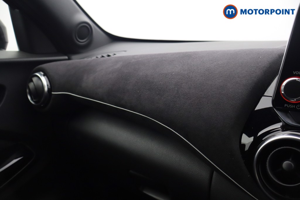Nissan Juke Tekna-Plus Manual Petrol SUV - Stock Number (1626645) - 9th supplementary image
