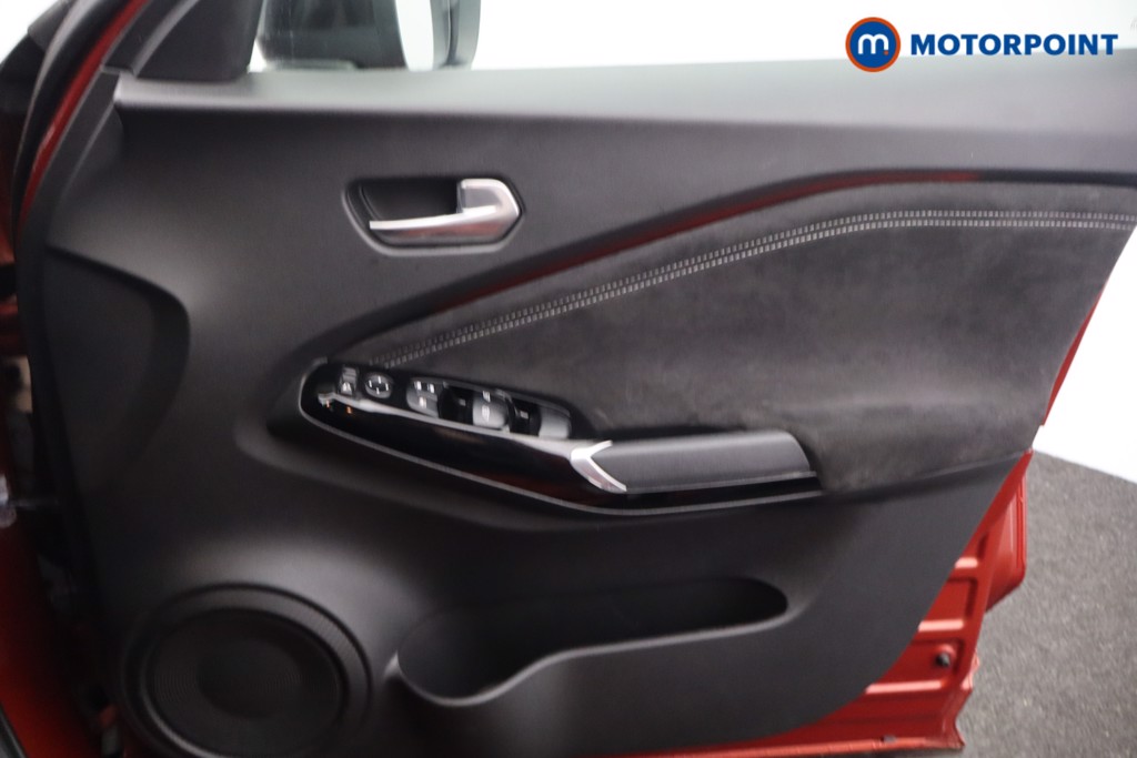 Nissan Juke Tekna-Plus Manual Petrol SUV - Stock Number (1626645) - 11th supplementary image