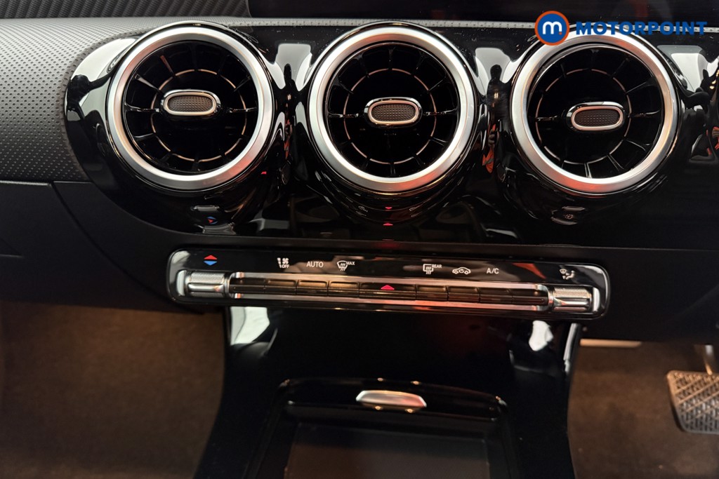 Mercedes-Benz A Class Sport Automatic Petrol Hatchback - Stock Number (1626714) - 10th supplementary image