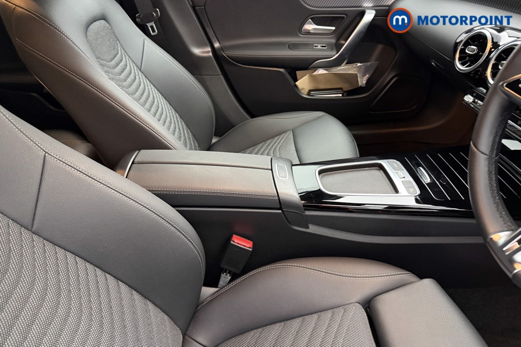 Mercedes-Benz A Class Sport Automatic Petrol Hatchback - Stock Number (1626714) - 13th supplementary image