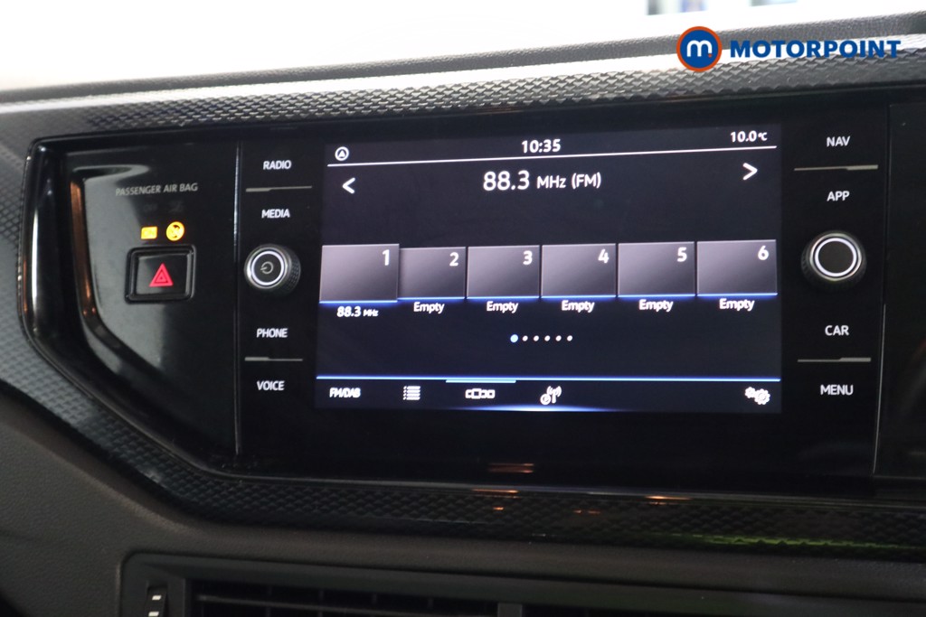 Volkswagen Polo Life Manual Petrol Hatchback - Stock Number (1627199) - 2nd supplementary image