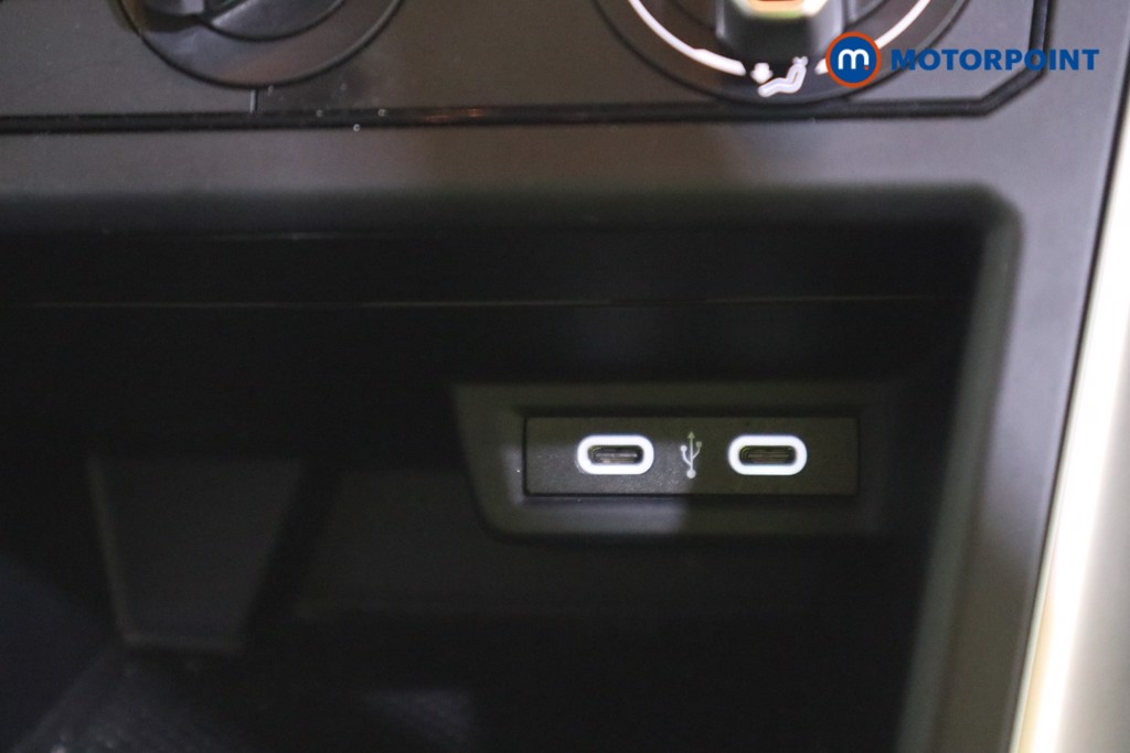 Volkswagen Polo Life Manual Petrol Hatchback - Stock Number (1627199) - 8th supplementary image