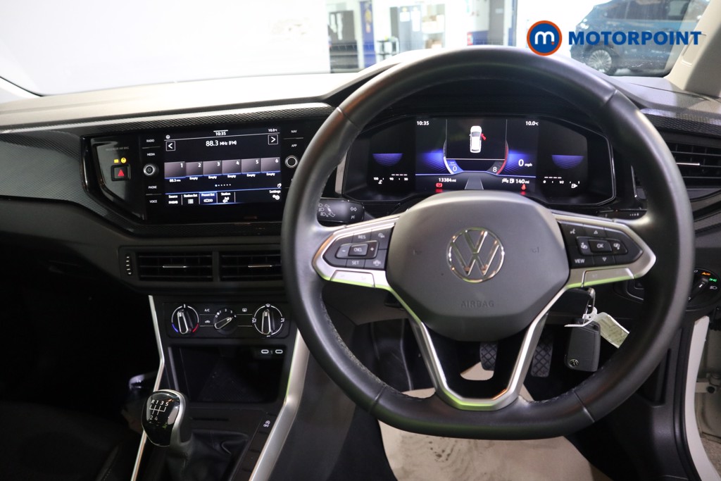 Volkswagen Polo Life Manual Petrol Hatchback - Stock Number (1627199) - 1st supplementary image