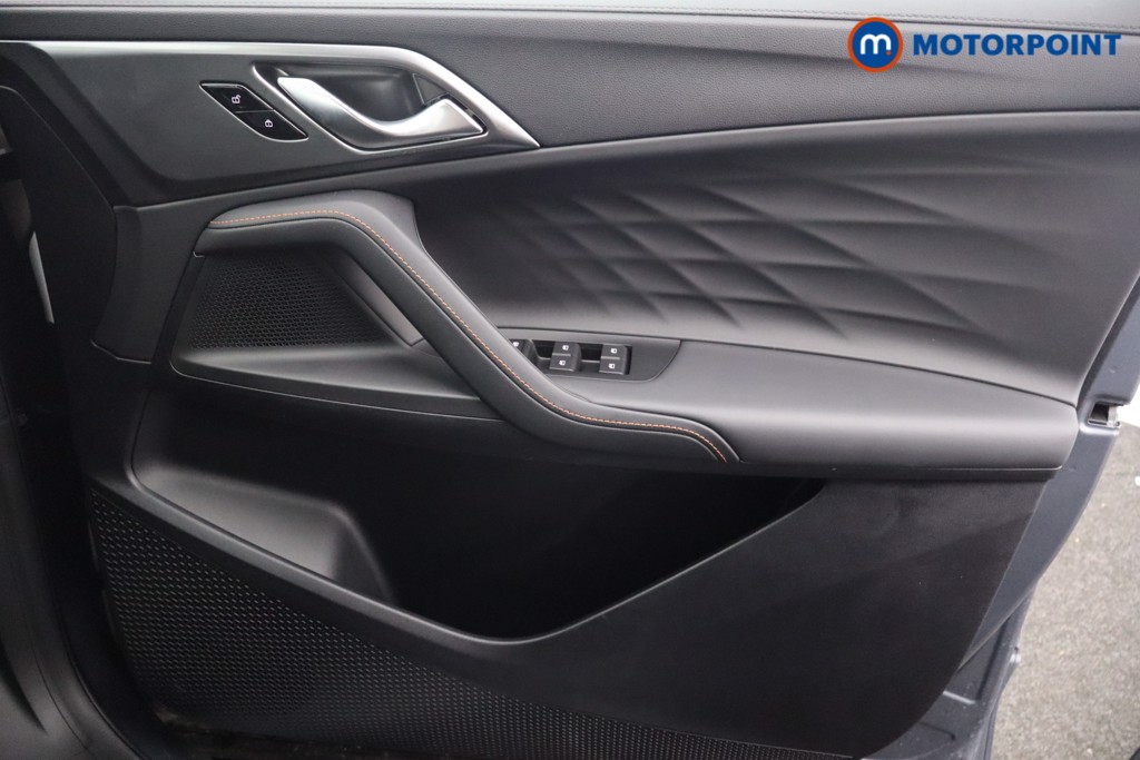 Mg Motor Uk HS Trophy Automatic Petrol Plug-In Hybrid SUV - Stock Number (1627801) - 11th supplementary image