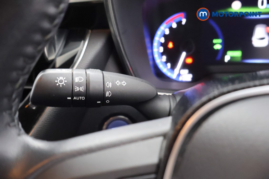 Toyota Corolla Icon Tech Automatic Petrol-Electric Hybrid Estate - Stock Number (1628113) - 5th supplementary image
