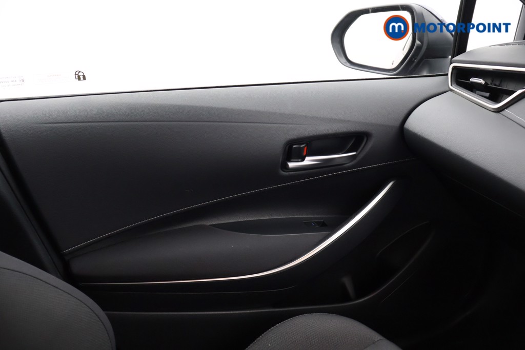 Toyota Corolla Icon Tech Automatic Petrol-Electric Hybrid Estate - Stock Number (1628113) - 10th supplementary image