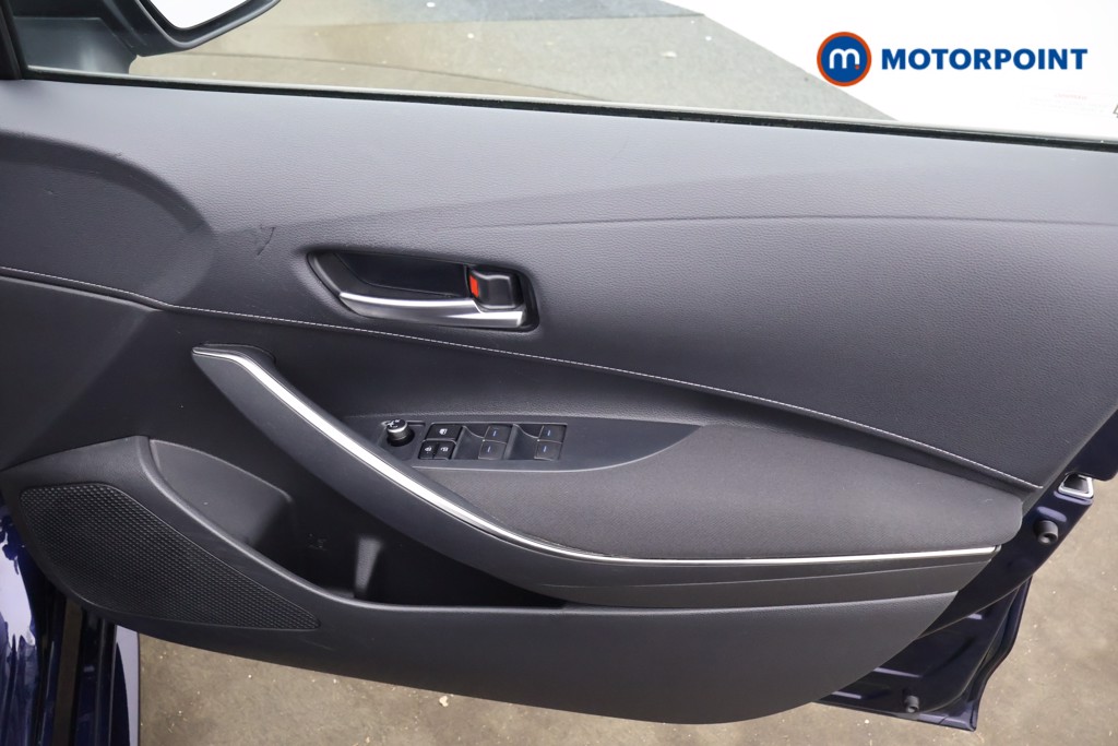 Toyota Corolla Icon Tech Automatic Petrol-Electric Hybrid Estate - Stock Number (1628113) - 11th supplementary image