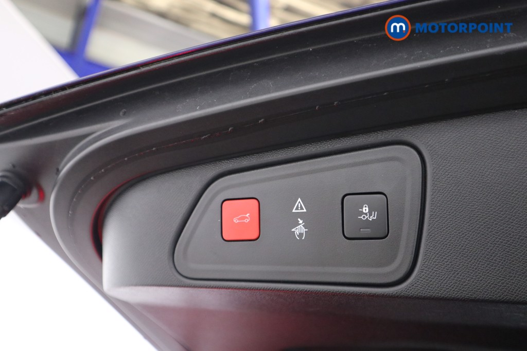 Peugeot 3008 Gt Line Premium Automatic Petrol SUV - Stock Number (1628817) - 23rd supplementary image