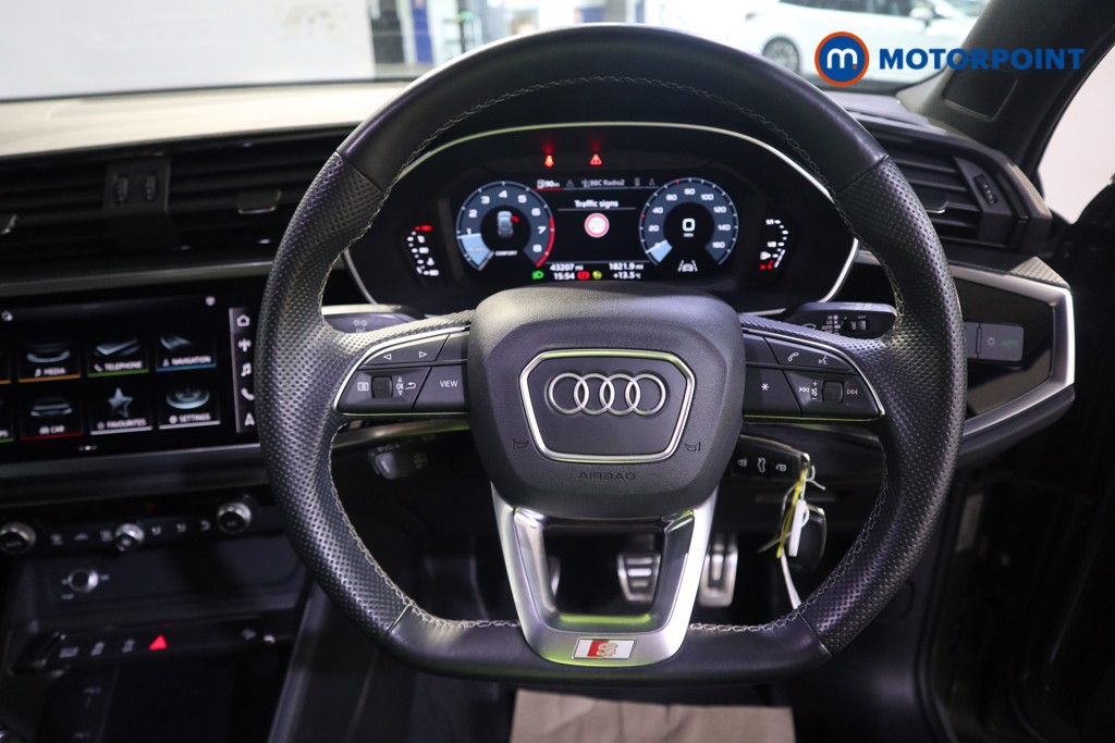 Audi Q3 Black Edition Manual Petrol SUV - Stock Number (1628938) - 3rd supplementary image