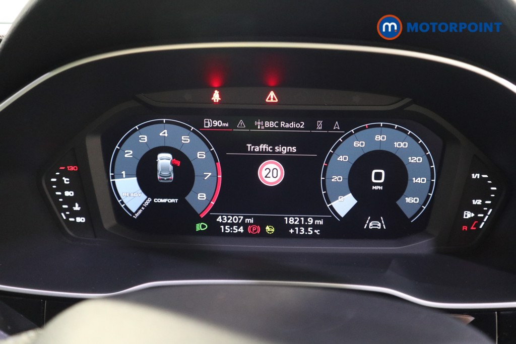 Audi Q3 Black Edition Manual Petrol SUV - Stock Number (1628938) - 4th supplementary image