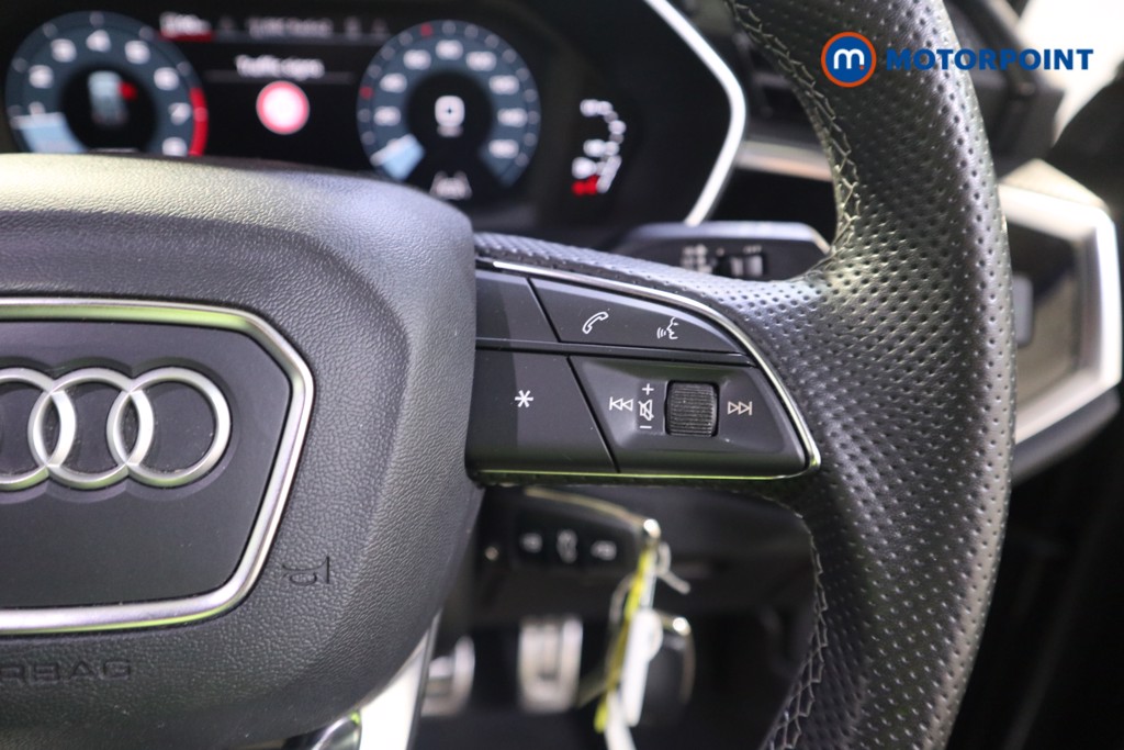 Audi Q3 Black Edition Manual Petrol SUV - Stock Number (1628938) - 6th supplementary image