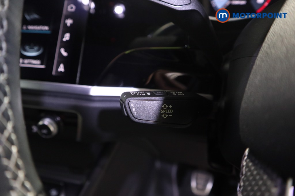 Audi Q3 Black Edition Manual Petrol SUV - Stock Number (1628938) - 15th supplementary image