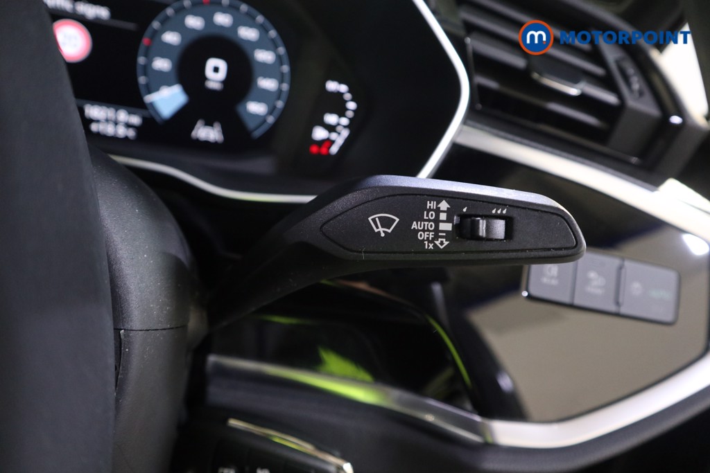 Audi Q3 Black Edition Manual Petrol SUV - Stock Number (1628938) - 16th supplementary image