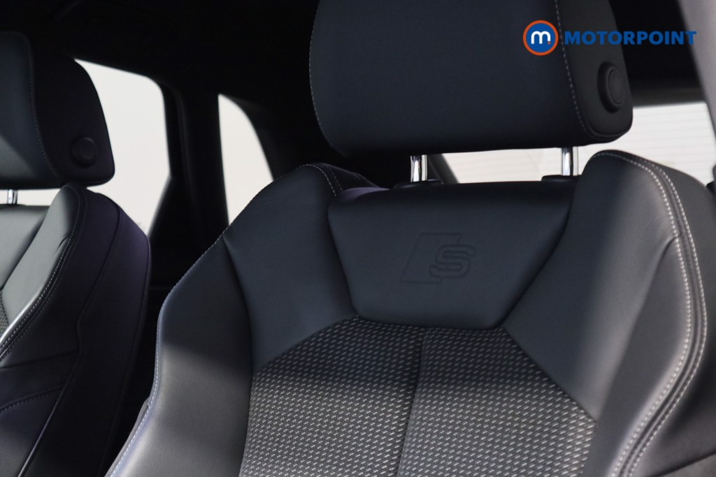 Audi Q3 Black Edition Manual Petrol SUV - Stock Number (1628938) - 22nd supplementary image