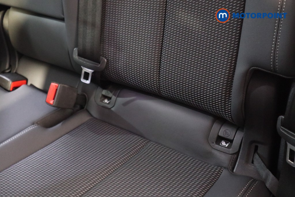 Audi Q3 Black Edition Manual Petrol SUV - Stock Number (1628938) - 24th supplementary image