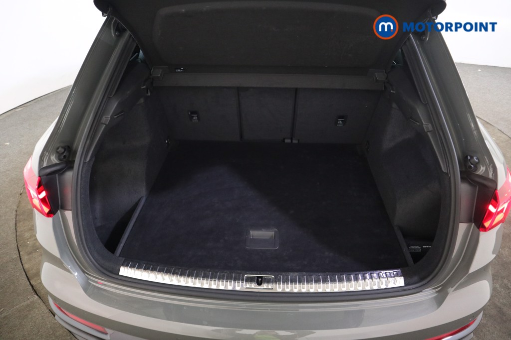 Audi Q3 Black Edition Manual Petrol SUV - Stock Number (1628938) - 25th supplementary image