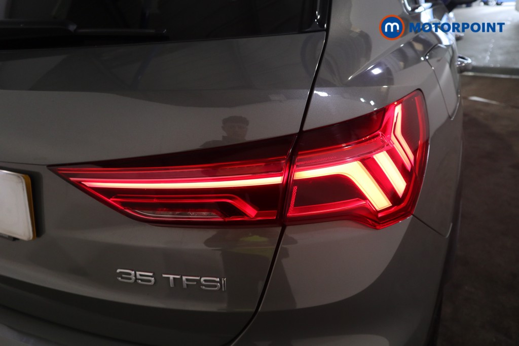 Audi Q3 Black Edition Manual Petrol SUV - Stock Number (1628938) - 35th supplementary image