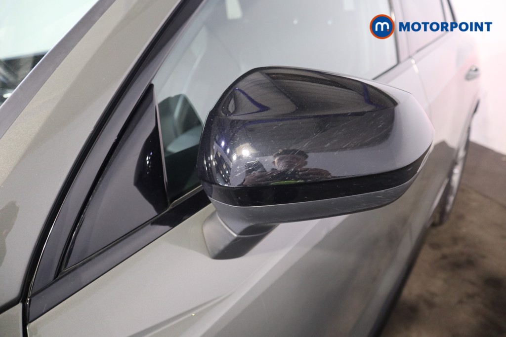 Audi Q3 Black Edition Manual Petrol SUV - Stock Number (1628938) - 43rd supplementary image