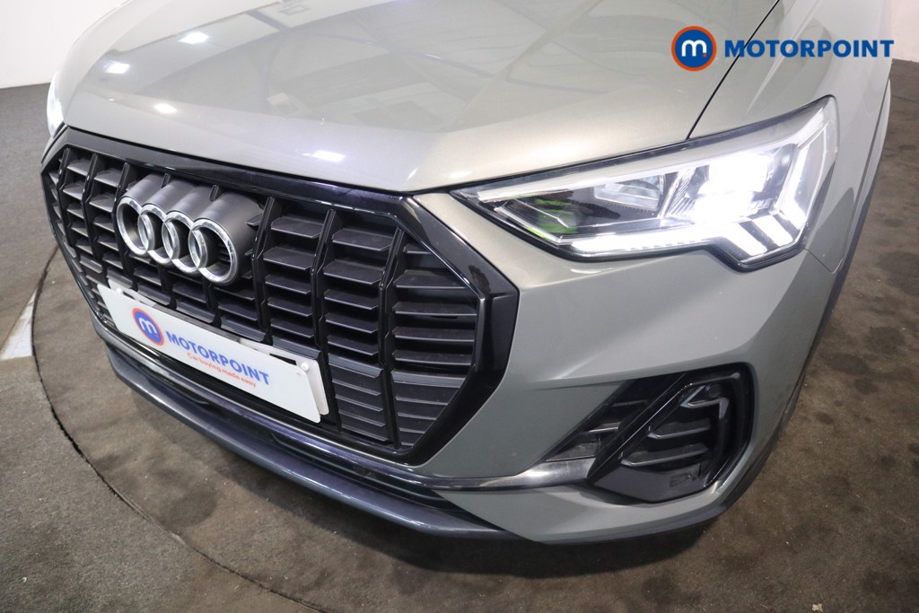 Audi Q3 Black Edition Manual Petrol SUV - Stock Number (1628938) - 44th supplementary image