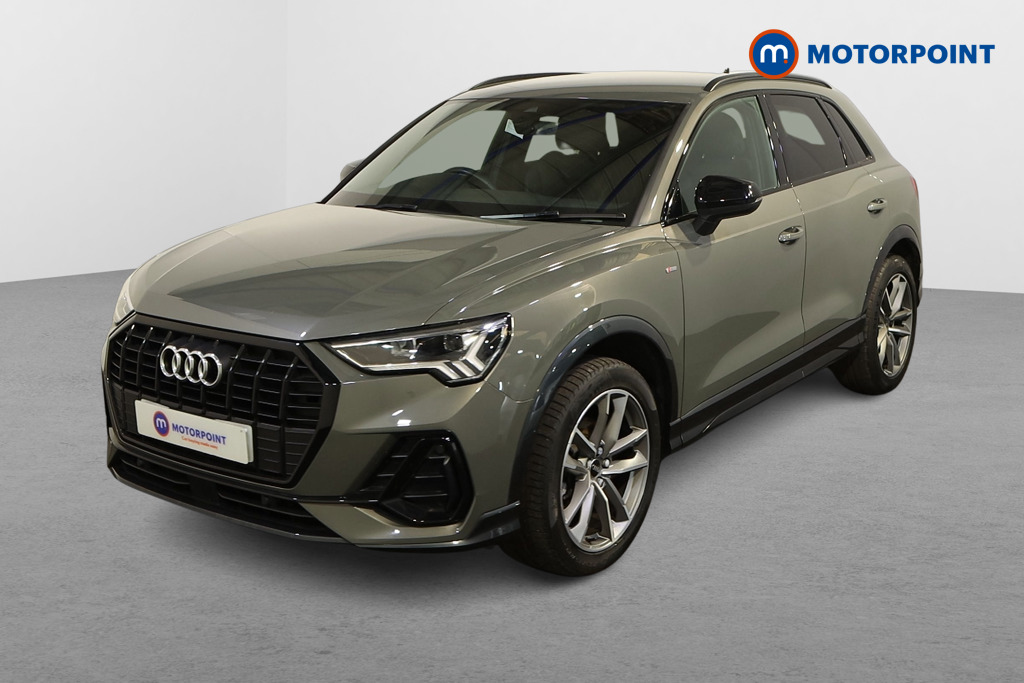 Audi Q3 Black Edition Manual Petrol SUV - Stock Number (1628938) - Passenger side front corner