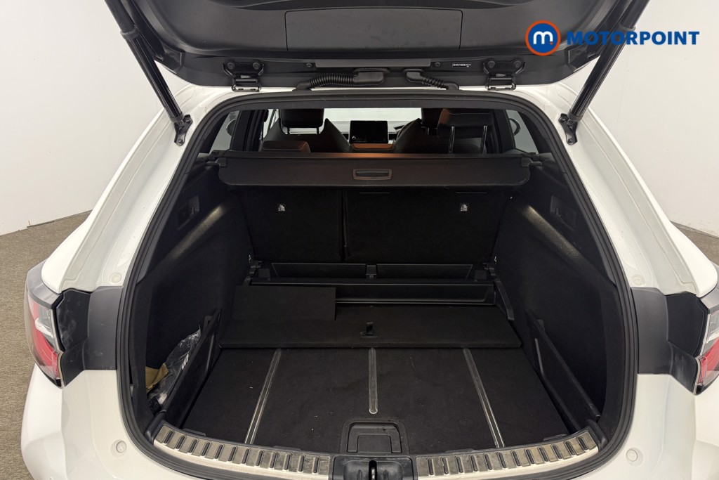 Toyota Corolla Excel Automatic Petrol-Electric Hybrid Estate - Stock Number (1629111) - 6th supplementary image