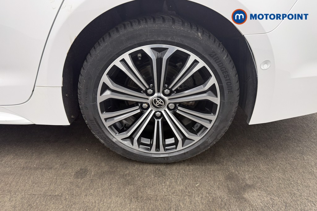 Toyota Corolla Excel Automatic Petrol-Electric Hybrid Estate - Stock Number (1629111) - 26th supplementary image