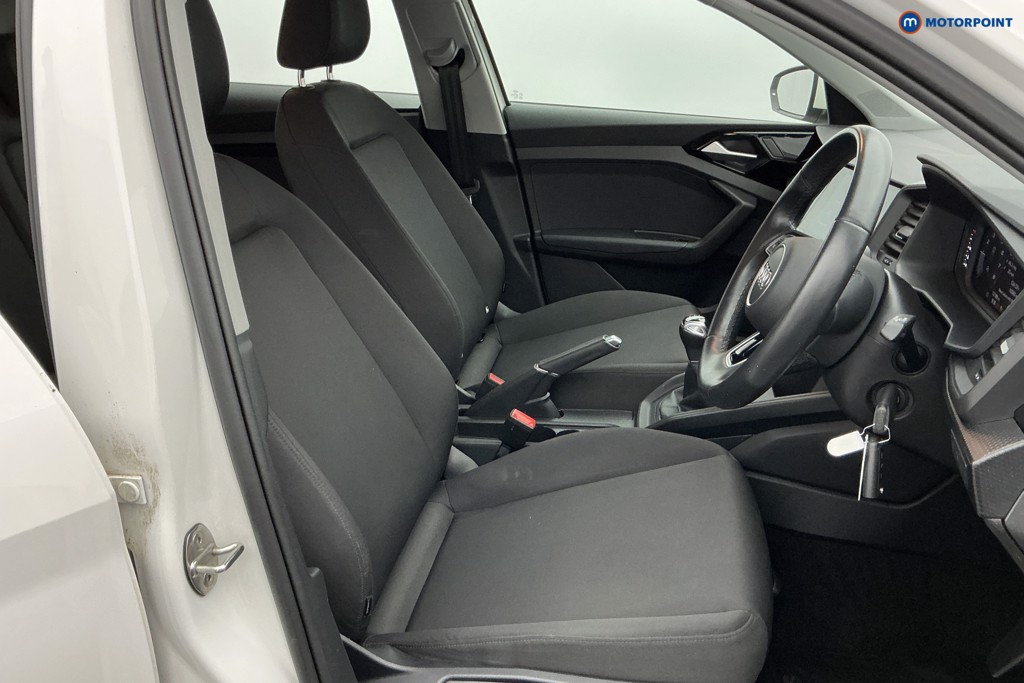 Audi A1 Technik Manual Petrol Hatchback - Stock Number (1629202) - 5th supplementary image