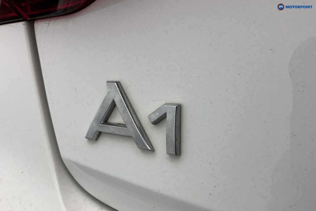 Audi A1 Technik Manual Petrol Hatchback - Stock Number (1629202) - 32nd supplementary image
