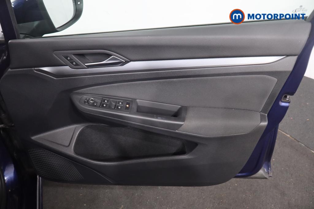 Volkswagen Golf Active Automatic Diesel Hatchback - Stock Number (1629231) - 9th supplementary image