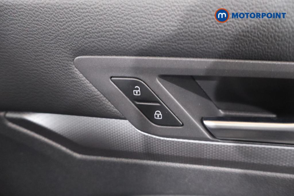 Volkswagen Golf Active Automatic Diesel Hatchback - Stock Number (1629231) - 10th supplementary image