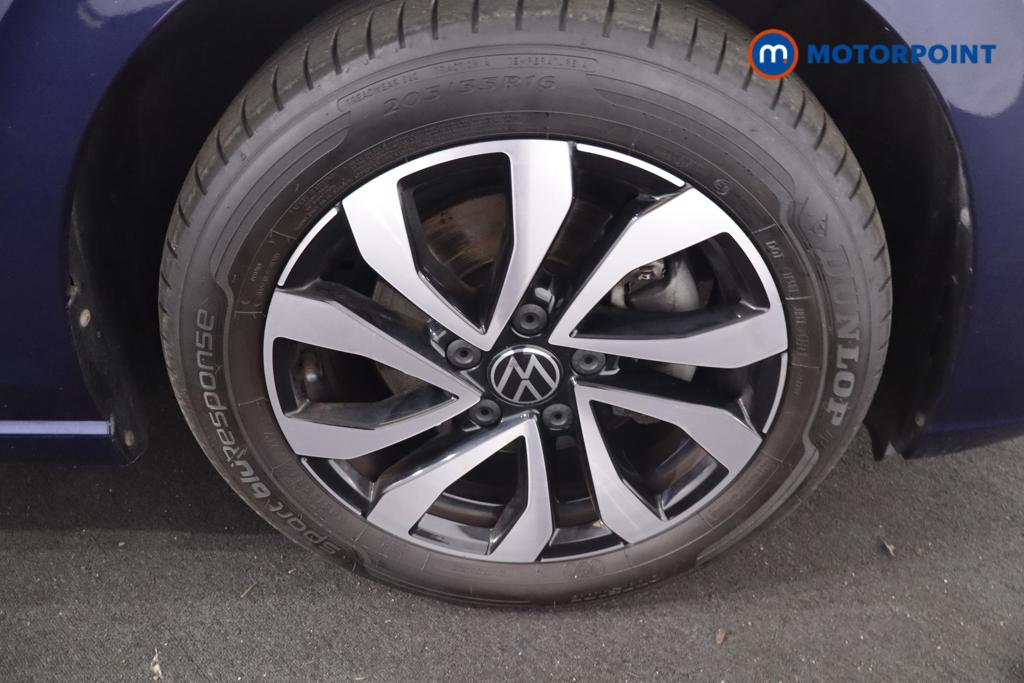 Volkswagen Golf Active Automatic Diesel Hatchback - Stock Number (1629231) - 24th supplementary image