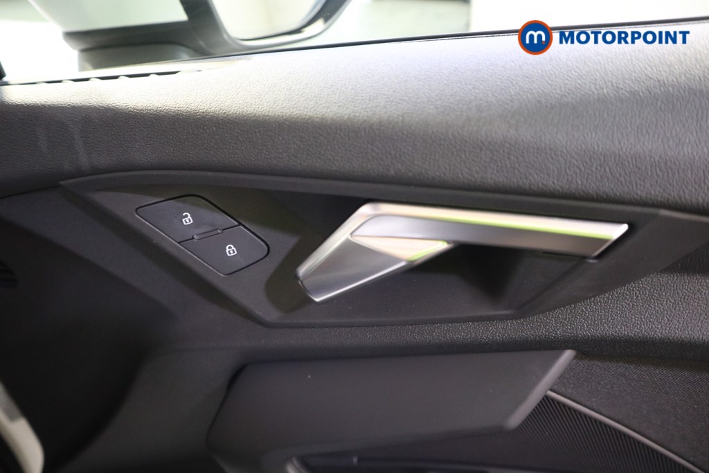 Audi A3 Technik Automatic Petrol Hatchback - Stock Number (1629741) - 17th supplementary image