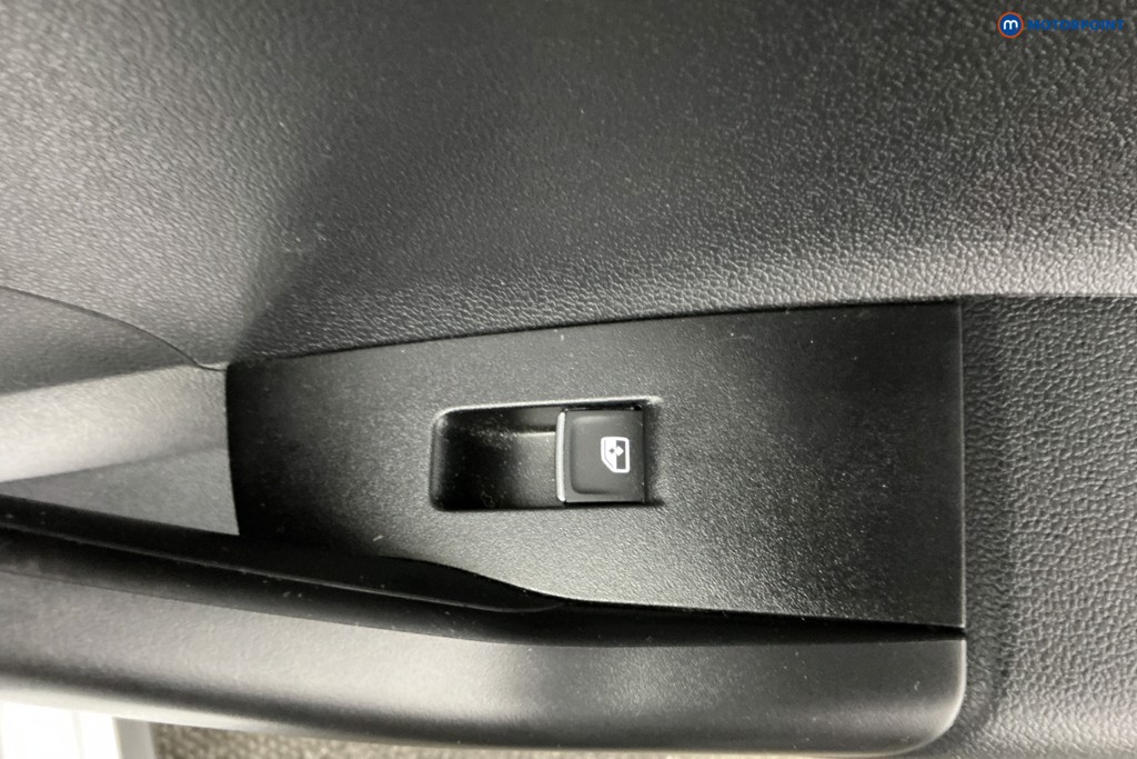 Volkswagen Polo R-Line Automatic Petrol Hatchback - Stock Number (1629763) - 29th supplementary image