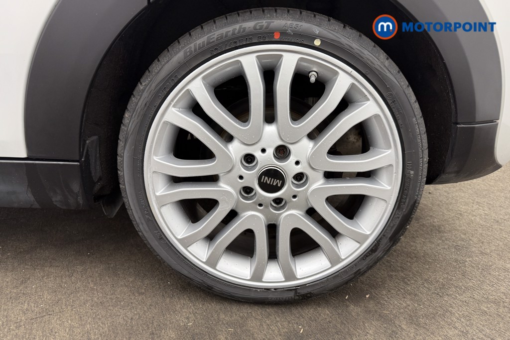 Mini Hatchback Cooper S Manual Petrol Hatchback - Stock Number (1630037) - 2nd supplementary image