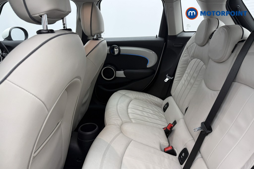 Mini Hatchback Cooper S Manual Petrol Hatchback - Stock Number (1630037) - 9th supplementary image