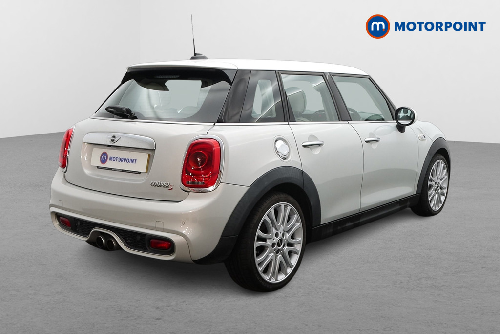 Mini Hatchback Cooper S Manual Petrol Hatchback - Stock Number (1630037) - Drivers side rear corner