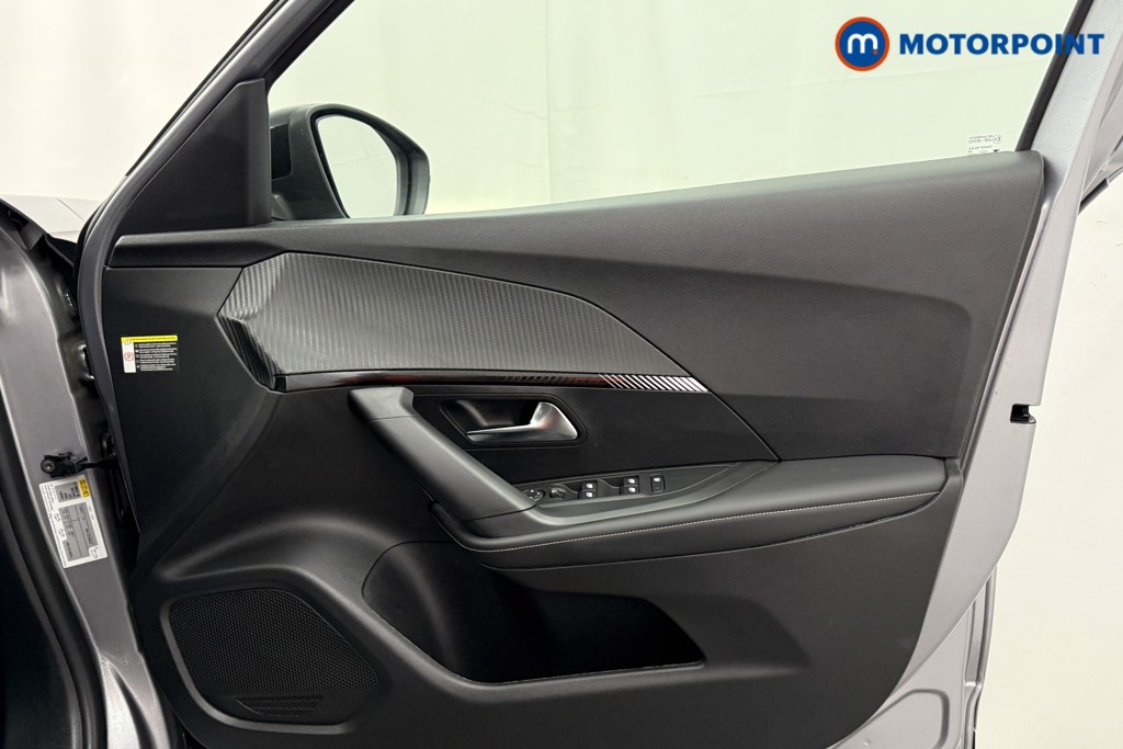 Peugeot 2008 Allure Manual Petrol SUV - Stock Number (1630214) - 15th supplementary image