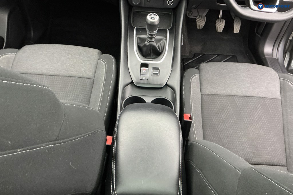 Nissan Qashqai N-Connecta Manual Petrol SUV - Stock Number (1630469) - 10th supplementary image